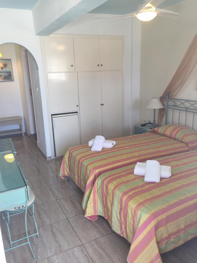 Vana Holidays Ornos  Exteriér fotografie